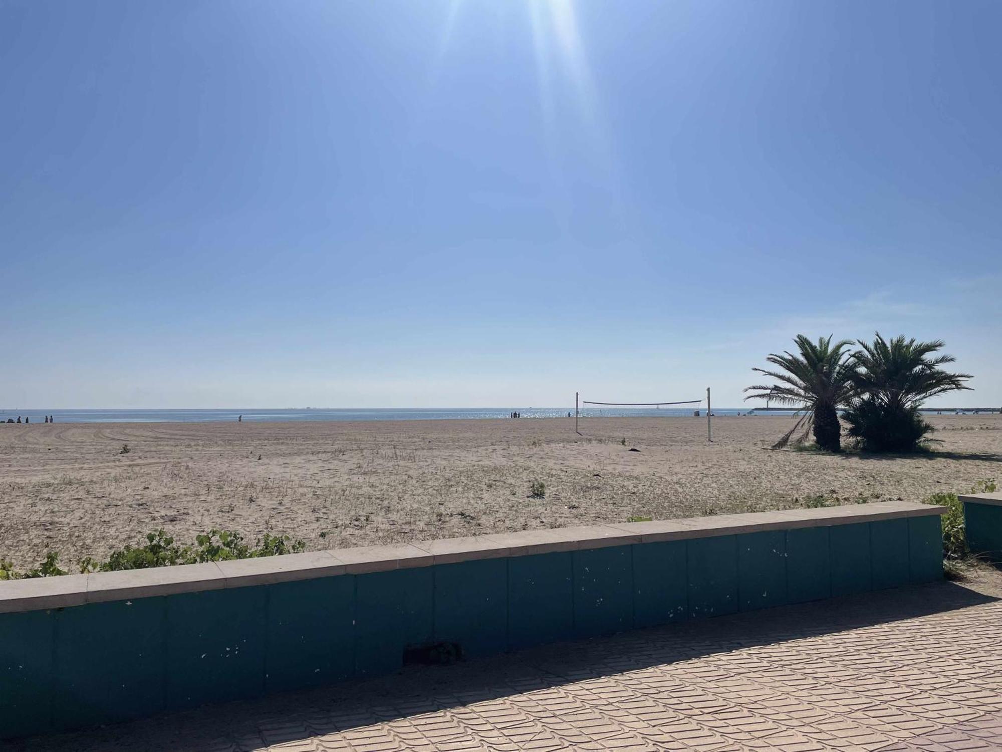 Apart Port Arenal Con Terraza Y Piscina Буриана Екстериор снимка