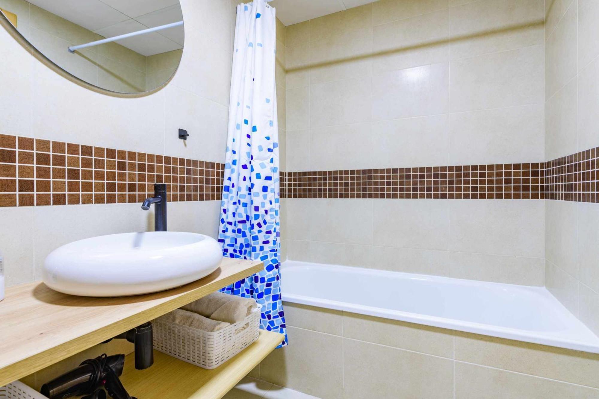 Apart Port Arenal Con Terraza Y Piscina Буриана Екстериор снимка