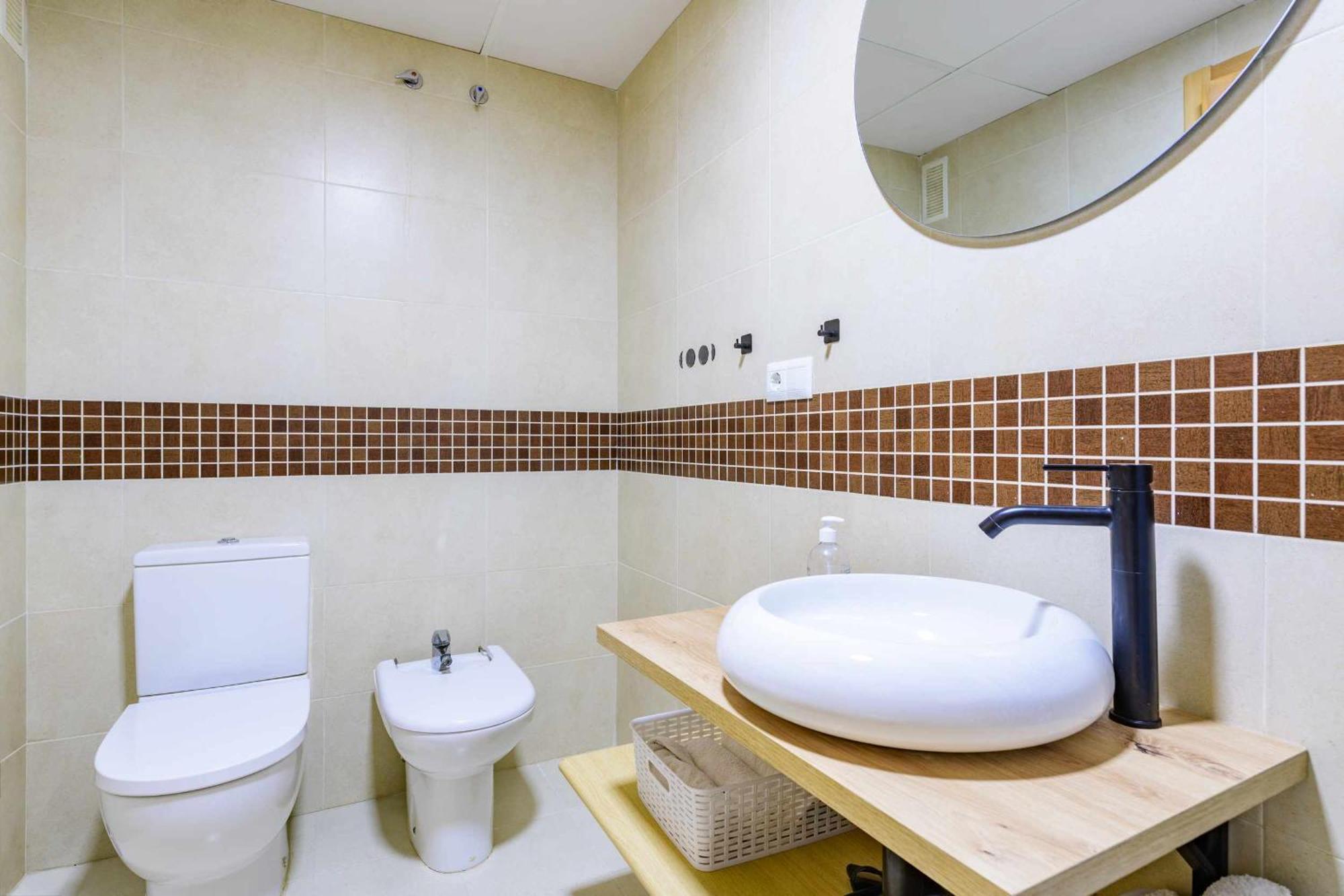 Apart Port Arenal Con Terraza Y Piscina Буриана Екстериор снимка